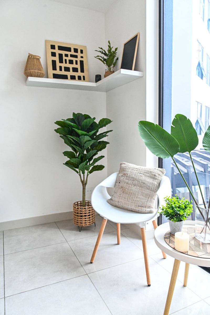 Monochrome Condo · Núcleo Sabana 6